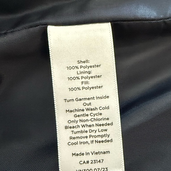 NWT Talbots Navy/Cream Light Puffer - Picture 10 of 10